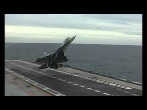 Russian Navy Sukhoi Su 33 AWESOME footage on AIRCRAFT CARRIER