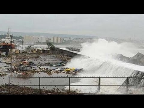 Cyclone Phailin to hit Odisha coast near Gopalpur any time now