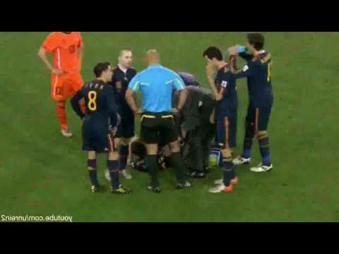 Netherlands vs. Spain - Foul Nigel de Jong to Xabi Alonso [HD+] Kung Fu