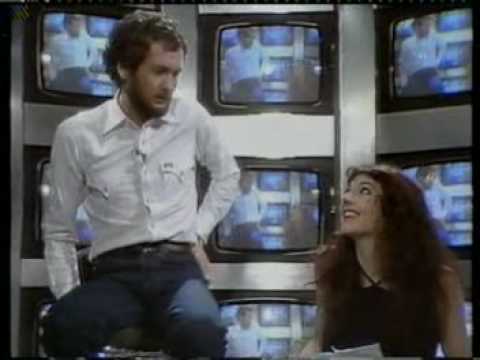 Kenny Everett interviews Kate Bush