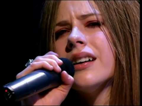 Avril Lavigne - Live at Buffalo (NY) - My World DVD - Try to Shut Me Up Tour 2003