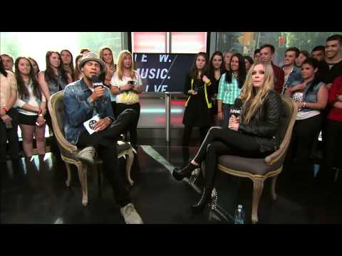 Avril Lavigne - Interview Much Music 2013