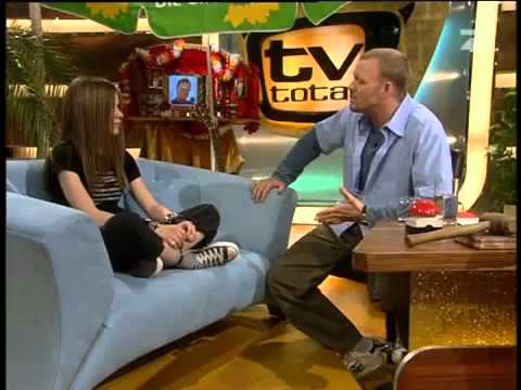 Avril Lavigne - 2002 Interview