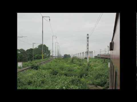 Bhubaneshwar Rajdhani Express Crosses the Gigantic Mahanadi River at Cuttack