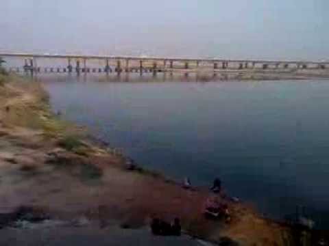 Crossing River Mahanadi,Longest Rail Bridge in Odisha: Onboard Duronto Express.