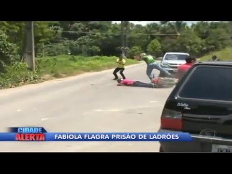 flagra tiroteio e prisão de criminosos em Manaus