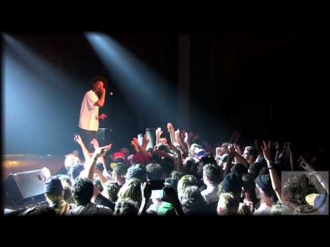 DANNY BROWN LIVE // 2 HIGH 2 DIE TOUR 2013 @ TELUS THEATER, MONTREAL (PT.1)