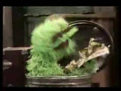 Classic Sesame Street - Oscar sings 