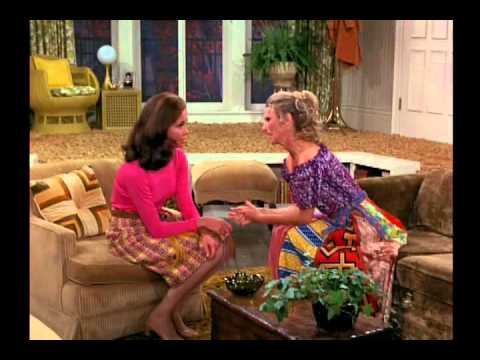 Mary Tyler Moore Show - 02x01 - The Birds And Um Bees