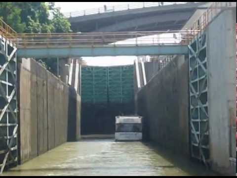 Touring the Erie Canal on a Rented Canal Boat - Part 1 of 3