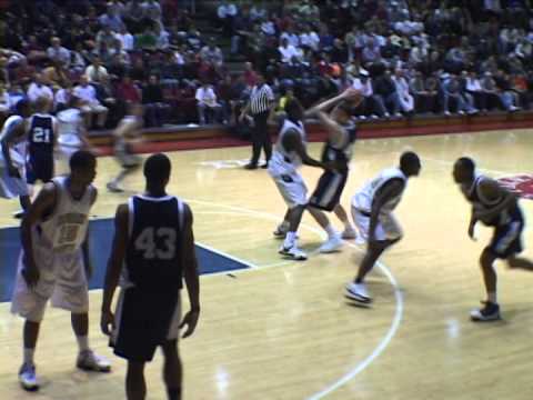 Episcopal Academy vs Neumann Goretti (2006) 