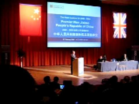 Protestor Throws Shoe at Wen Jiabao at Cambridge University