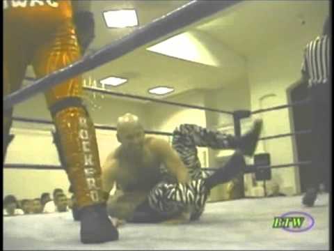 Rey Misterio Sr./Psicosis vs Jason Styles/Rockero Diablo 10/21/07