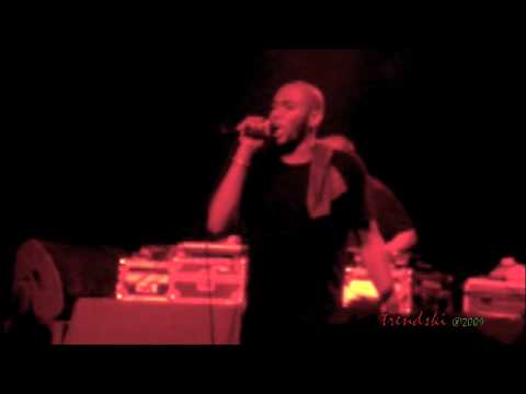 Mos Def - Miss Fat Booty (Live) feat. Erykah Badu @ Hollywood Palladium