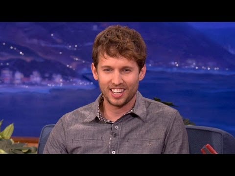 Jon Heder Plays XBox Live As Napoleon Dynamite - CONAN on TBS