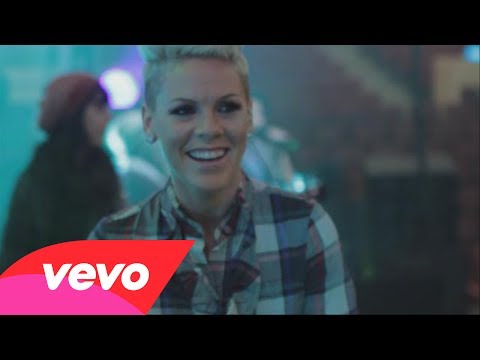 P!nk - The Truth About Tour (Sneak Peek)