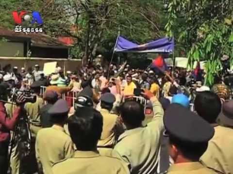 VOA Khmer update on 23 May 2013,Opposition Holds Demonstration for Election Reform Cambodia news