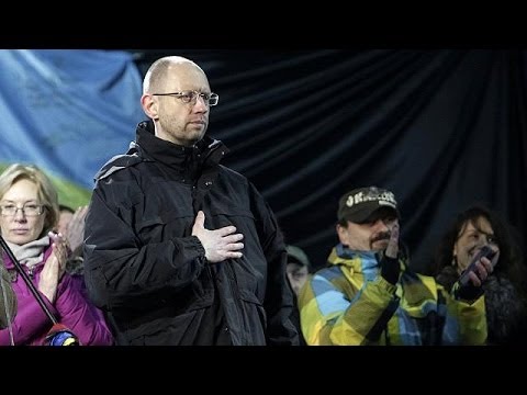 Ukraine: new government presented to the people in Kyiv's Independence Square