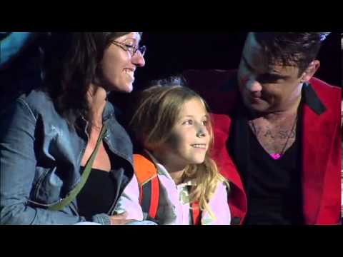 Robbie Williams : She's The One & Angels -Zagreb 2013