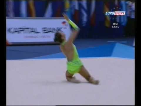 Irina Tchachina-Clubs (Baku WC 2005).avi