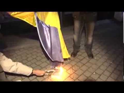 SOS! In Sevastopol burned Ukraine Flag and began to create separatist russian armed groups