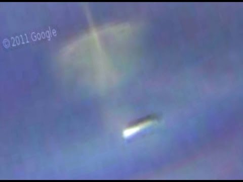 UFO Exits Portal Over Mount Shasta 2013 HD