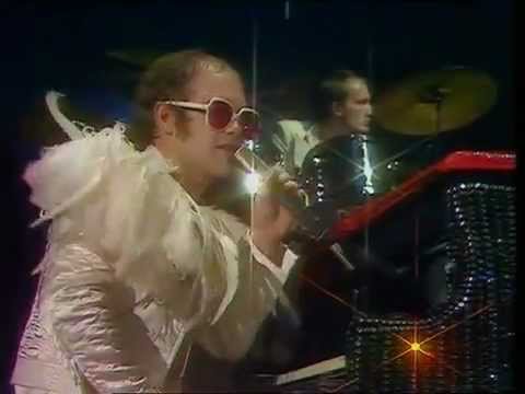 IN CONCERT '' ELTON JOHN '' LONDON 1974