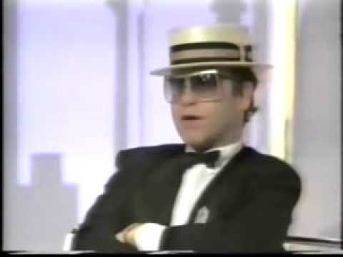 Elton John - Interview with Rod Stewart on The David Frost Show during May 21st, 1983