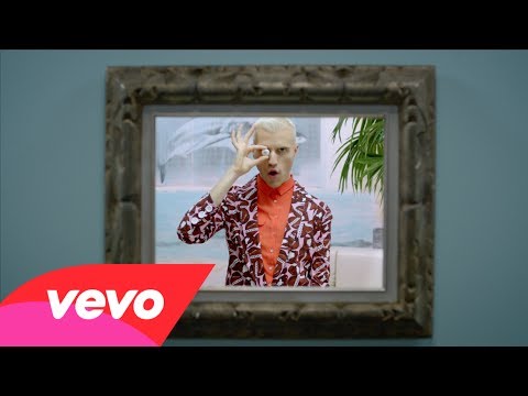 Neon Trees - Sleeping With A Friend