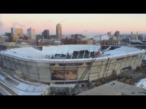 Stadium demolition: Explosives set off at Minnesota Vikings' Metrodome