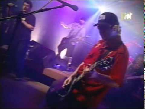 CPM 22 - Anteontem (DAY BEFORE YESTERDAY) (Banda MTV 2004)