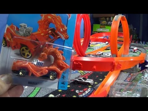 Track Time! 2014 E-Case Shout Outs! Hot Wheels Track Boosters Loops Curves