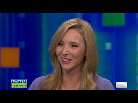 Is Lisa Kudrow friends with 'Friends'?