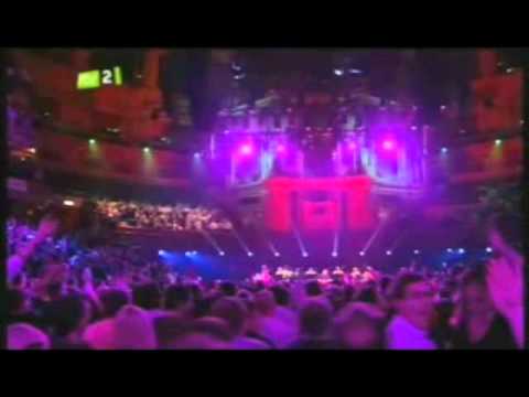 Noel Gallagher - Whatever (Live @ Teenage Cancer Trust 2010)