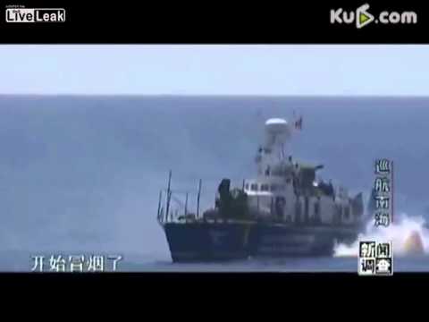 Chinese ship confronting Vietnamese boat in South China Sea