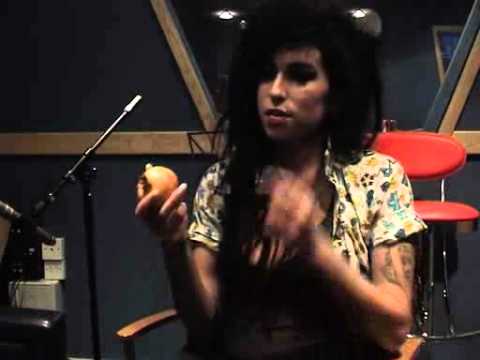 Amy Winehouse - Interview to The Guardian (2006): 1/2