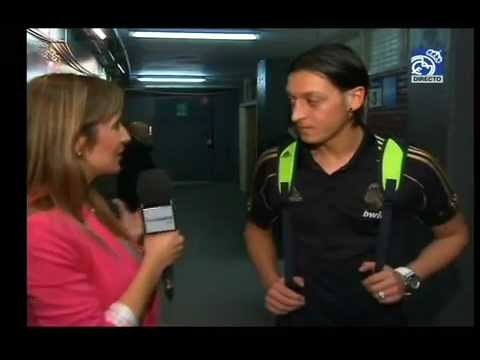 Mesut Özil entrevista post-partido Barsa - Madrid (21.04.2012)