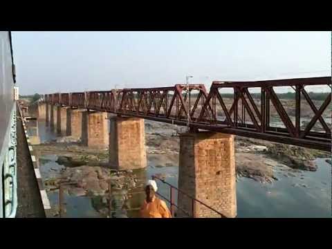 WAP4 Punjab Mail Betwa River