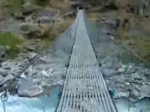 Nepal - Around Annapurna trek - Crossing the Kali Gandaki river