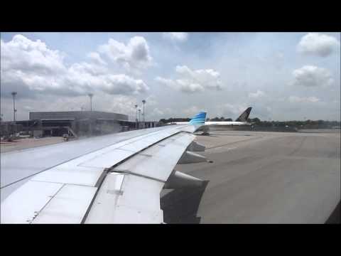 Garuda Indonesia Airbus A330-200 Economy Class Review: GA829 Singapore - Jakarta