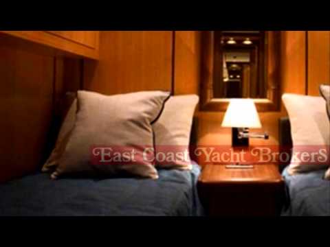 Yacht Charter Tyrrhenian Sea - Yacht Maxi Open Mangusta 72