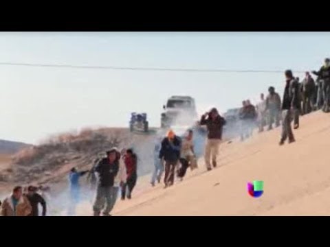 Enfrentamiento de película en la frontera entre México y EEUU -- Noticiero Univisión