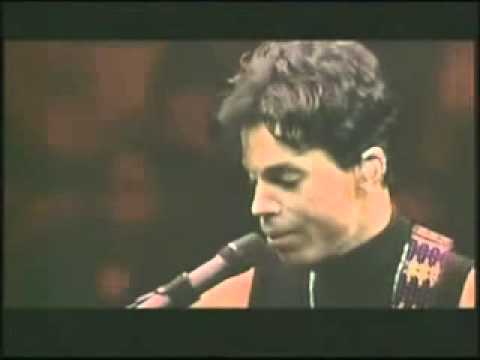 Prince - Little Red Corvette Acoustic live 2004 [Musicology Tour Los Angeles]