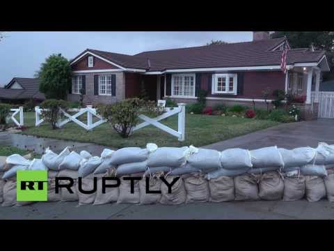 USA: Hundreds evacuated amid floods in LA