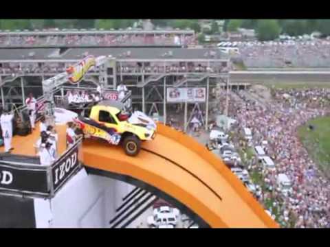 Record mundial de salto con coche