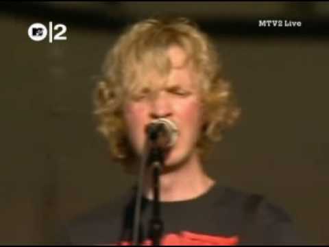 Beck - Loser (Live 2003)