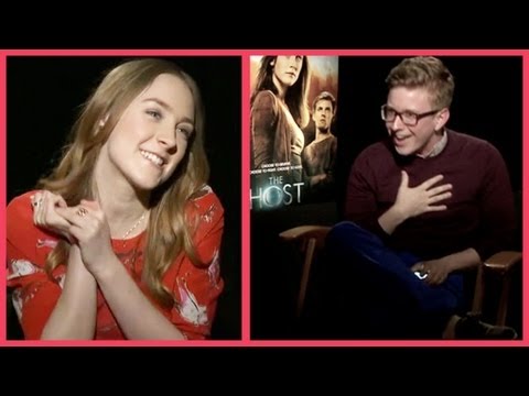 Saoirse Ronan Tells Tyler Oakley She Wants to Swap Bodies With Beyonce!