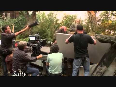 THE HOBBIT - Behind The Scenes With Directors Sir Peter Jackson & Andy Serkis