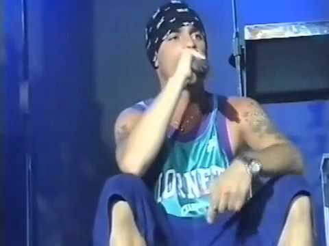 Articolo 31 - Fatti un giro (live Così Com'è Tour '96-'97).avi