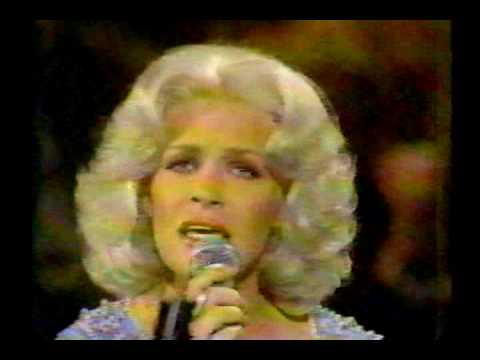 Carol Baker & Conway Twitty      I`ve Never Been This Far Before 1978.avi